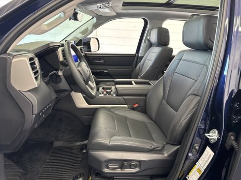 Used 2024 Toyota Tundra Limited AWD/4WD image 14