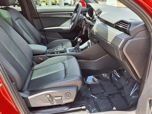 Used 2025 Audi Q3 2.0T Premium AWD/4WD image 9