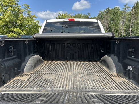 Used 2015 Ford F150 XLT w/ Equipment Group 302A Luxury AWD/4WD image 19