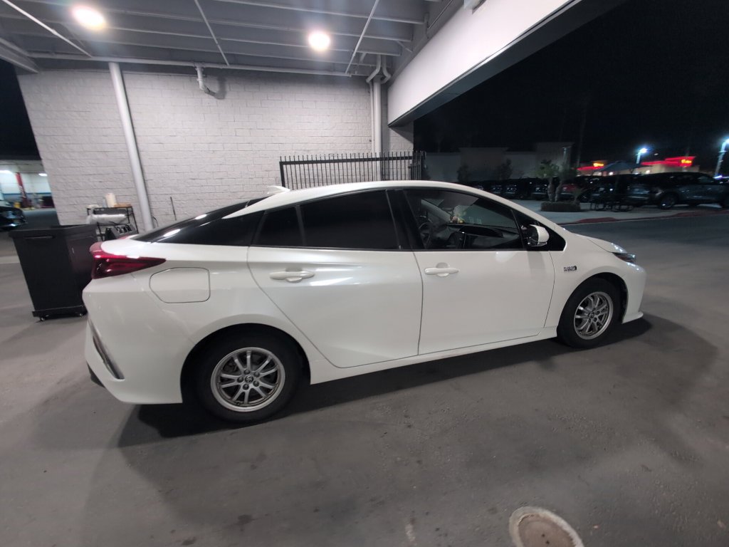 Used 2017 Toyota Prius Prime Premium w/ Carpet Mat Package FWD image 22