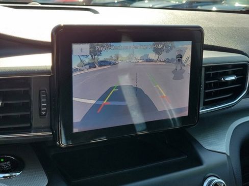 Used 2020 Ford Explorer XLT w/ Equipment Group 202A image 29