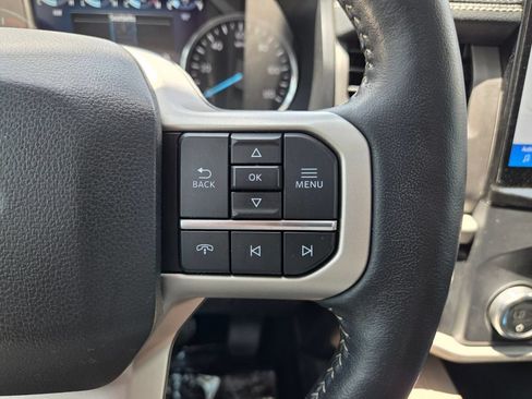 Used 2022 Ford Expedition XLT RWD image 32