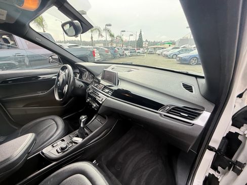 Used 2018 BMW X1 sDrive28i image 17