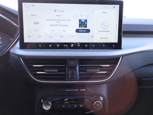 New 2025 Ford Escape SE w/ PHEV Premium Package image 17