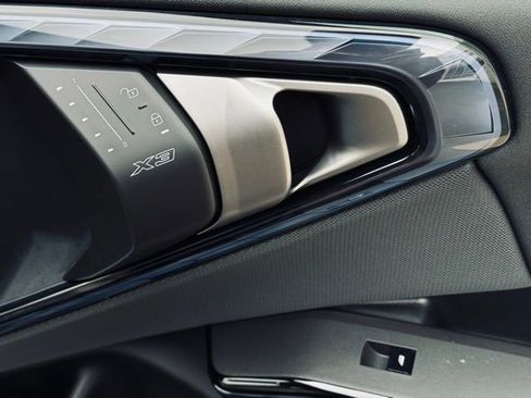 New 2026 BMW X3 xDrive30 w/ Premium Package image 16