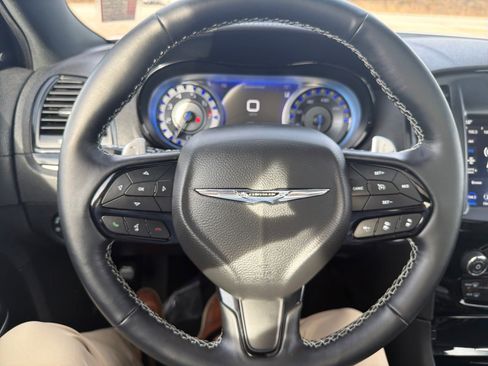 Used 2022 Chrysler 300 S w/ Comfort Group image 30