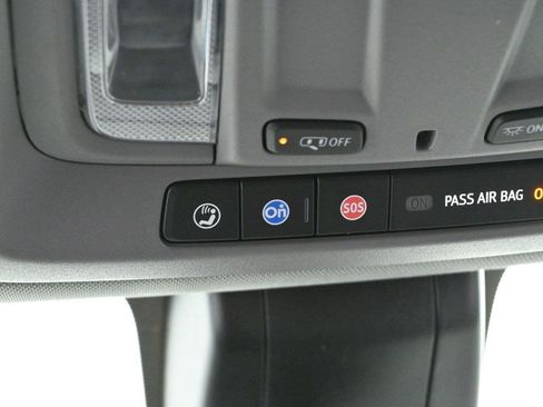 Used 2022 Chevrolet Silverado 1500 Custom w/ Safety Confidence Package RWD image 27