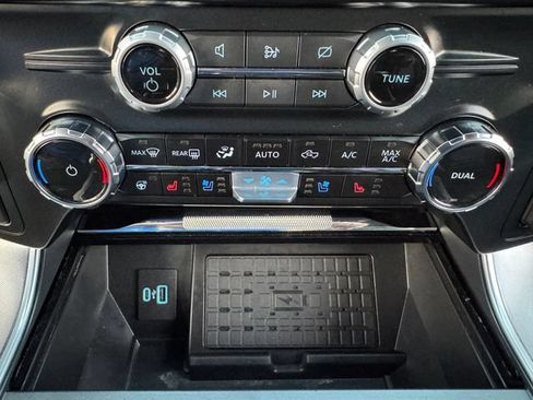 Used 2024 Ford F150 Platinum w/ Equipment Group 702A High AWD/4WD image 30