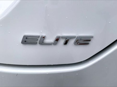 Used 2025 Honda Pilot Elite image 9