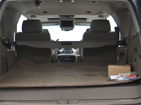 Used 2016 GMC Yukon SLT w/ Open Road Package image 28