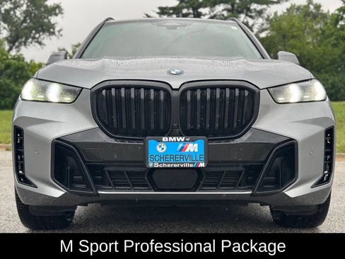 Used 2025 BMW X5 xDrive40i w/ M Sport Package AWD/4WD image 2
