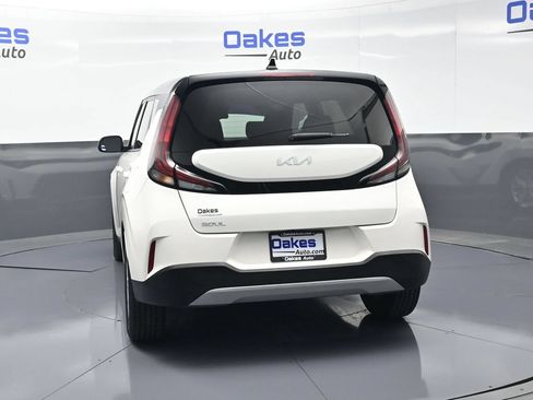 Certified 2024 Kia Soul S FWD image 6