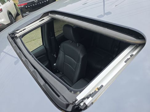 Used 2024 Honda Passport EX-L image 3