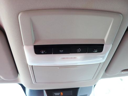 Used 2024 Nissan Rogue S image 41