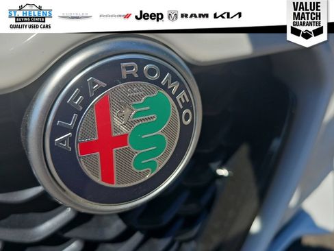 Used 2024 Alfa Romeo Stelvio Veloce AWD/4WD image 36