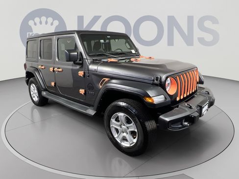 Used 2022 Jeep Wrangler Unlimited Sport AWD/4WD image 2