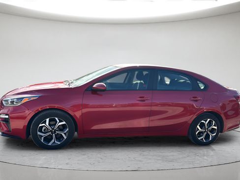 Used 2019 Kia Forte LXS FWD image 9