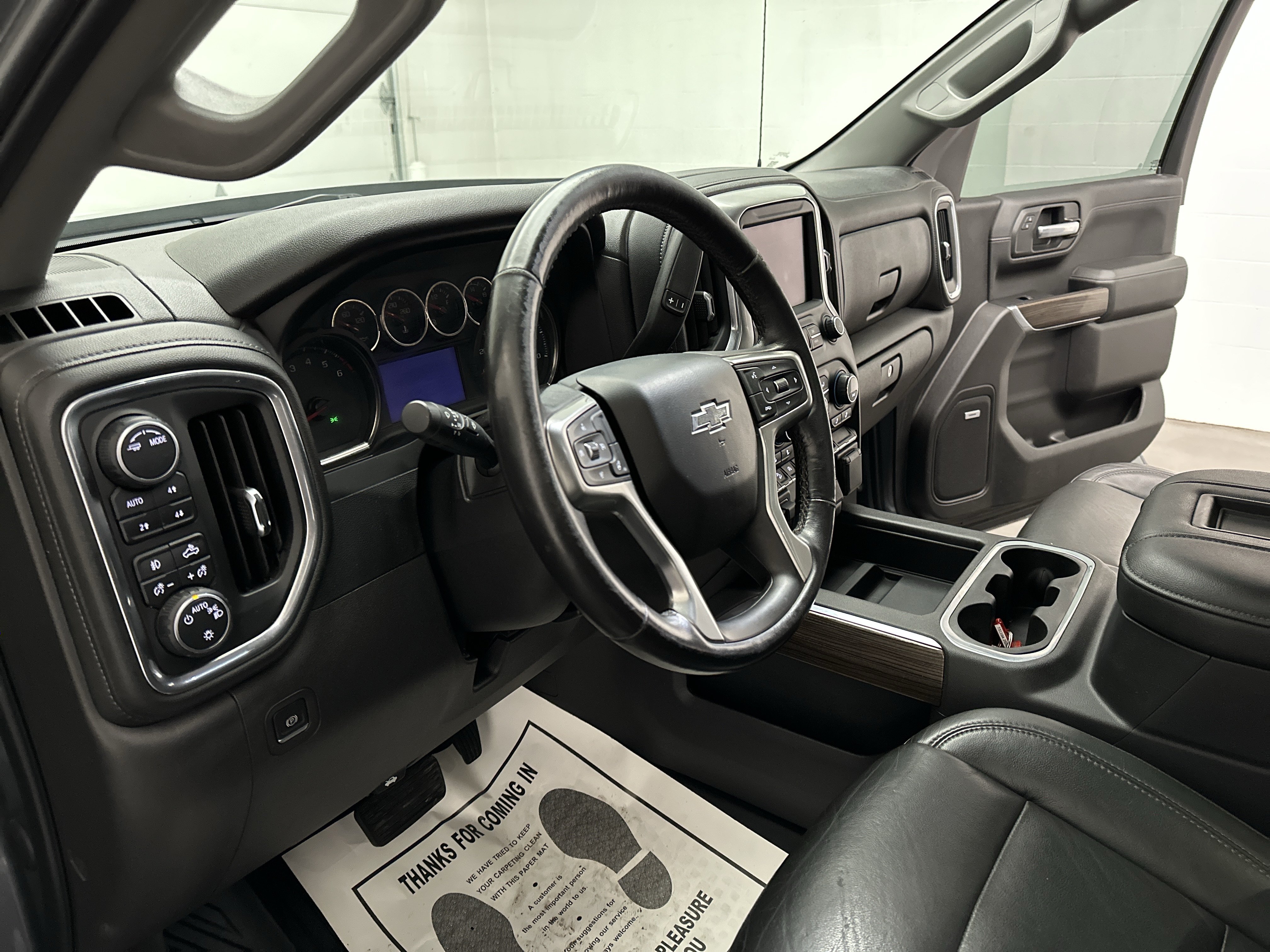 Used 2020 Chevrolet Silverado 1500 RST AWD/4WD image 17