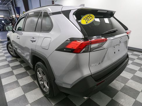 Used 2025 Toyota RAV4 LE AWD/4WD image 9