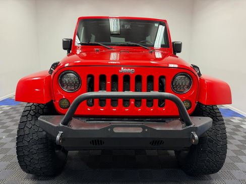 Used 2015 Jeep Wrangler Unlimited Sahara w/ Max Tow Package image 2