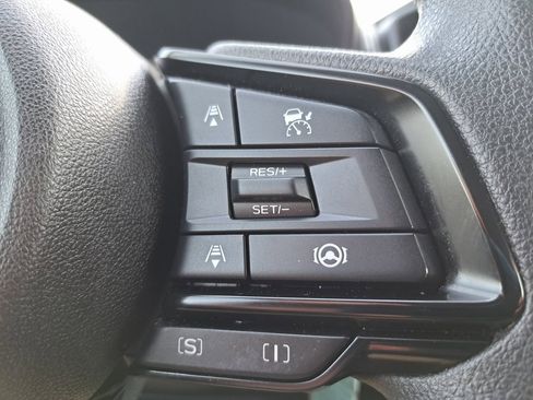 Certified 2024 Subaru Crosstrek 2.0i image 19