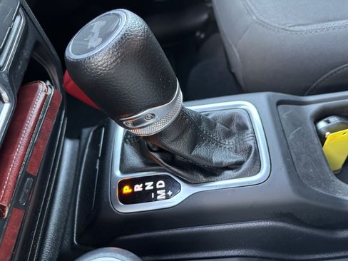 Used 2023 Jeep Wrangler Sport AWD/4WD image 21
