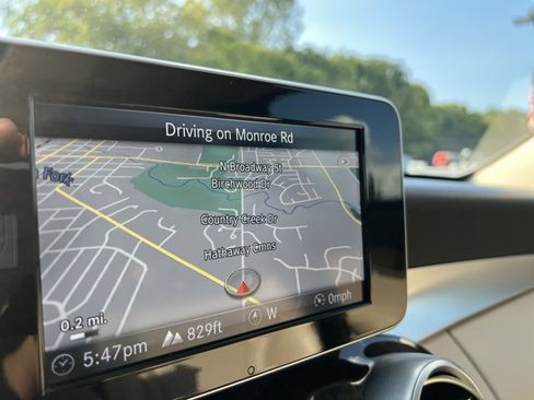 Used 2018 Mercedes-Benz C 300 4MATIC Sedan image 14