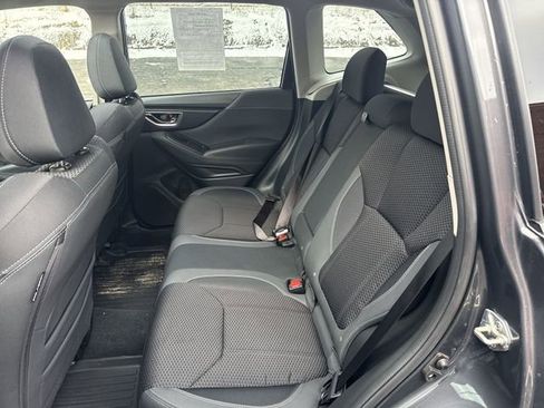 Used 2022 Subaru Forester Premium image 26