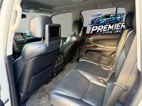 Used 2013 Lexus LX 570 4WD w/ Luxury Pkg image 20