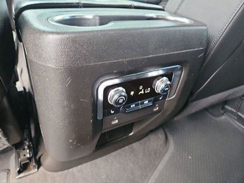Used 2024 GMC Yukon XL Denali RWD image 21