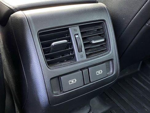 Used 2022 Honda Accord Touring image 23