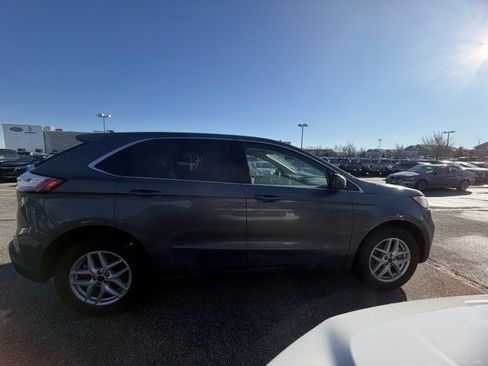 Certified 2023 Ford Edge SEL w/ Convenience Package image 8