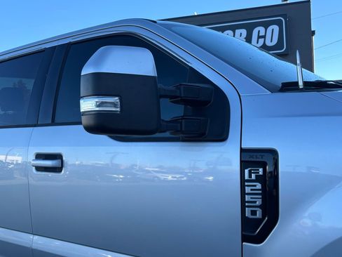 Used 2017 Ford F250 XLT image 6