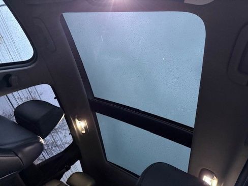 Certified 2023 Hyundai Santa Fe SEL w/ Premium Package image 36