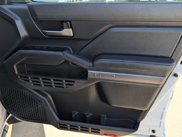Used 2024 Toyota Tacoma TRD Sport AWD/4WD image 34