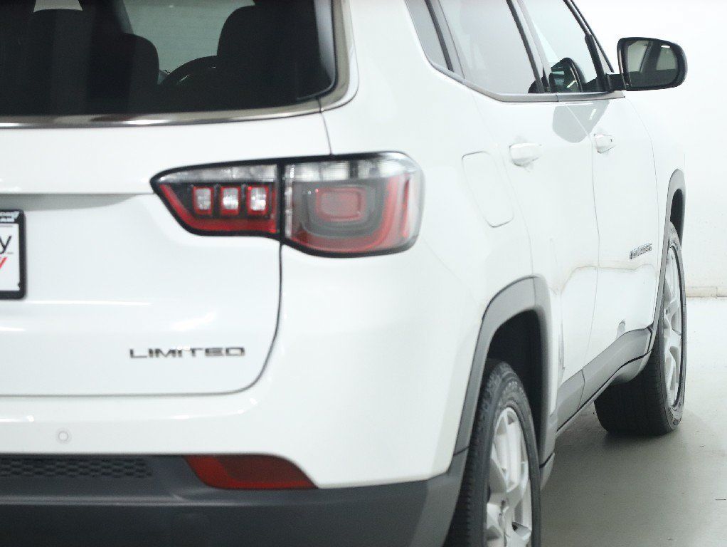 Used 2025 Jeep Compass Limited AWD/4WD image 45