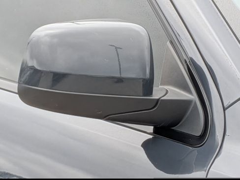 Used 2018 Jeep Grand Cherokee Altitude image 10