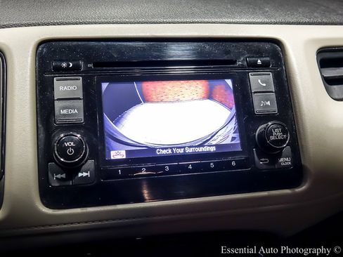 Used 2021 Honda HR-V LX image 19