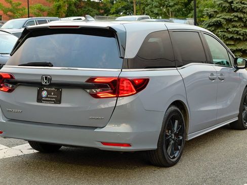 Used 2023 Honda Odyssey Sport image 7
