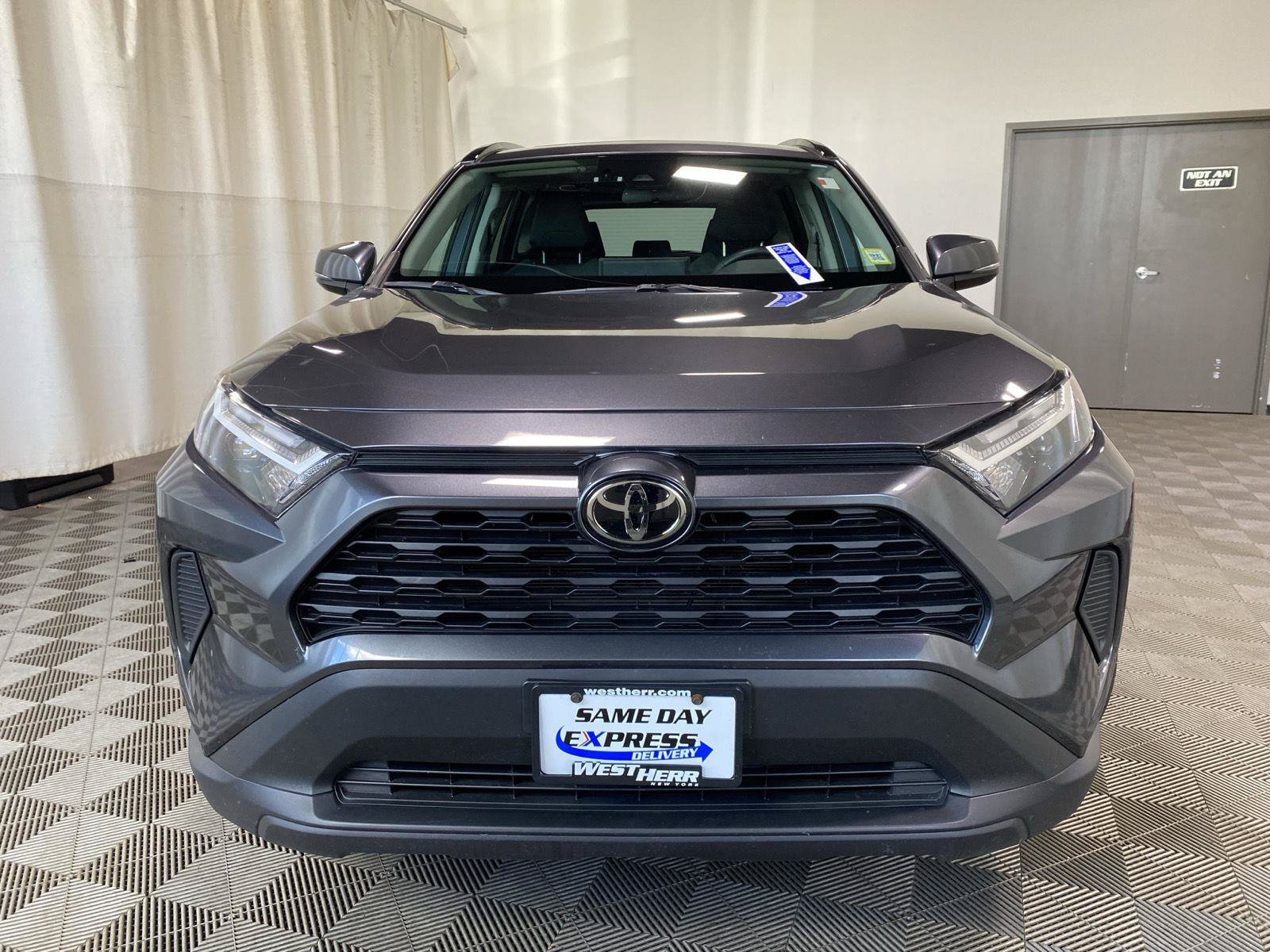 Used 2024 Toyota RAV4 XLE w/ Convenience Package AWD/4WD image 5