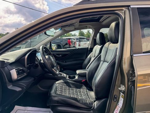 Used 2020 Subaru Outback Limited AWD/4WD image 23