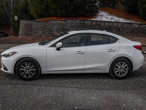 Used 2015 MAZDA MAZDA3 i Touring w/ Technology Package image 7