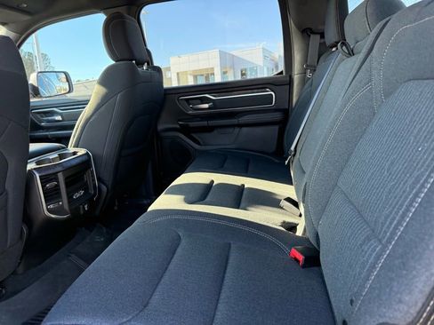 Used 2019 RAM 1500 Big Horn image 24