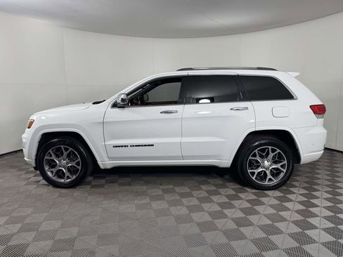 Used 2020 Jeep Grand Cherokee Overland AWD/4WD image 11