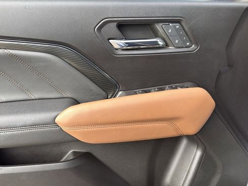 Used 2023 GMC Canyon AT4 w/ AT4 Premium Package image 10