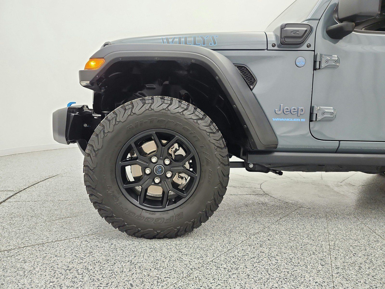 Used 2024 Jeep Wrangler Unlimited AWD/4WD image 17