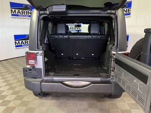 Used 2017 Jeep Wrangler Unlimited Sport image 28