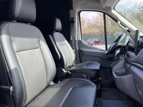 New 2026 Ford Transit 250 148 Medium Roof image 24