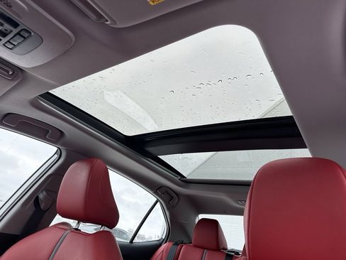 Used 2023 Toyota Camry XSE image 21