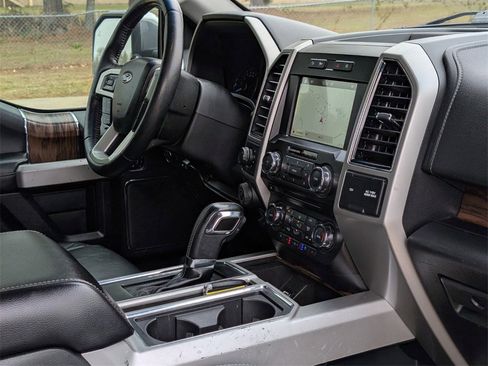 Used 2018 Ford F150 Lariat image 46